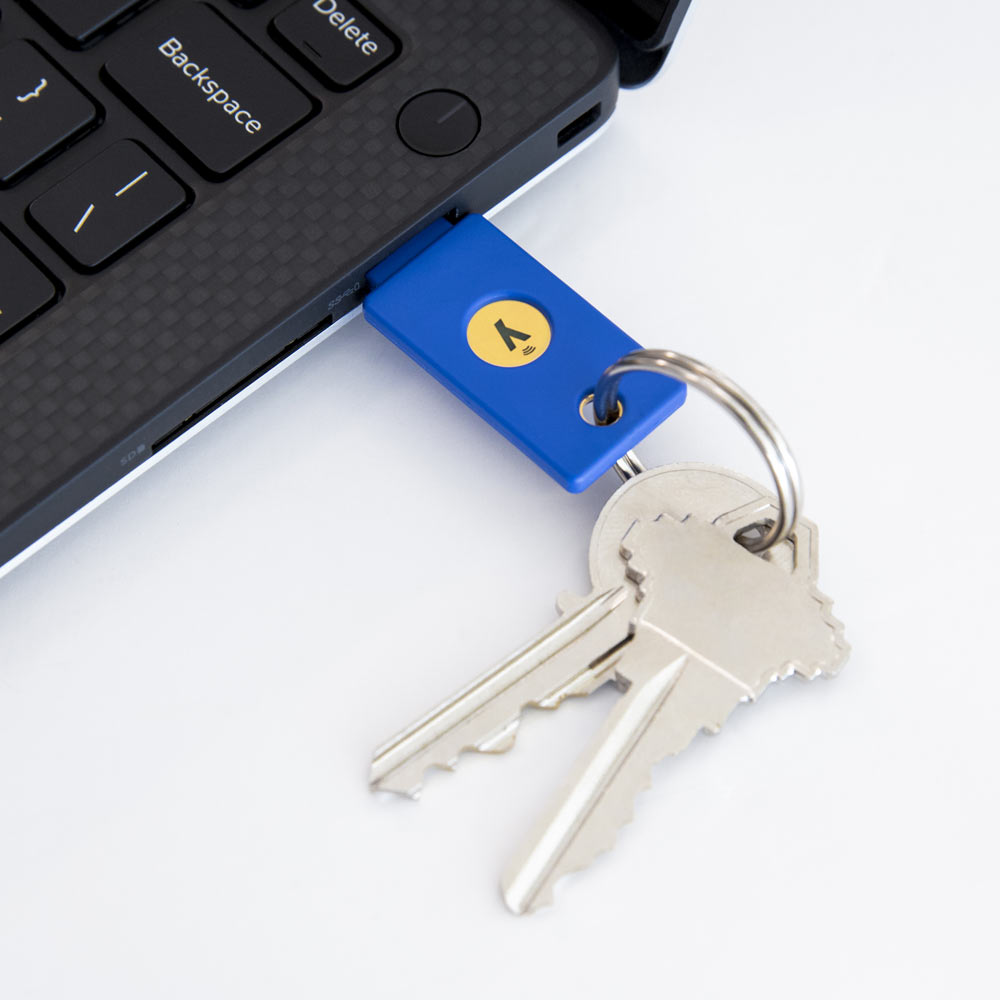Security Key NFC Keychain Incomp